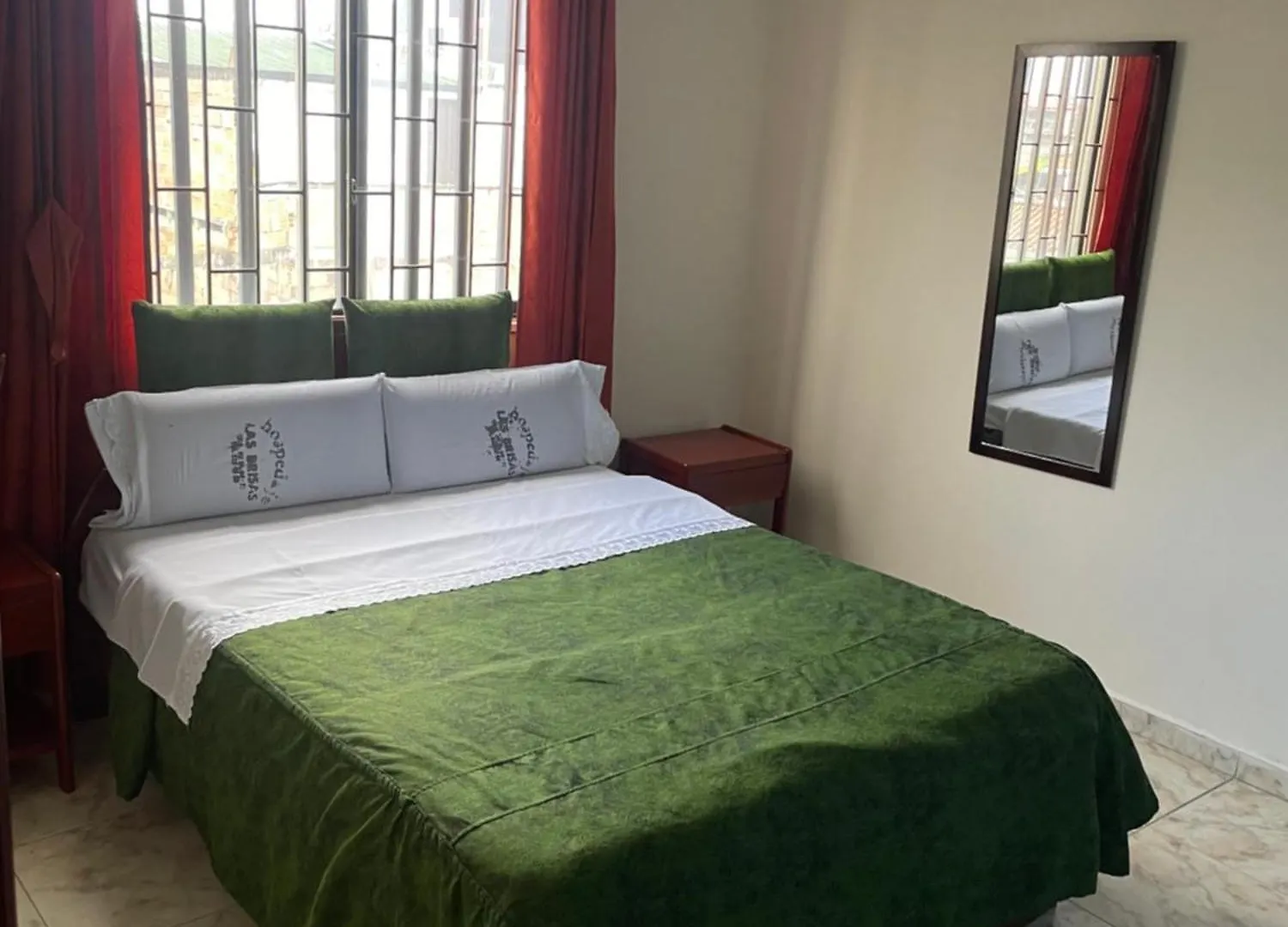 Hotel cápsula Hotel Brisas Real Bogotá Colombia